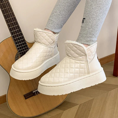 Ashford | Ronja – Women’s Waterproof Chunky Sole Outdoor Boots - Ashford London Clothing