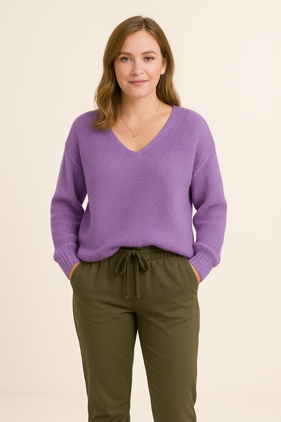 Elegant Knit Sweater with High Neck – Soft Ribbed Design